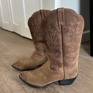 Ariat women’s boot - size 9